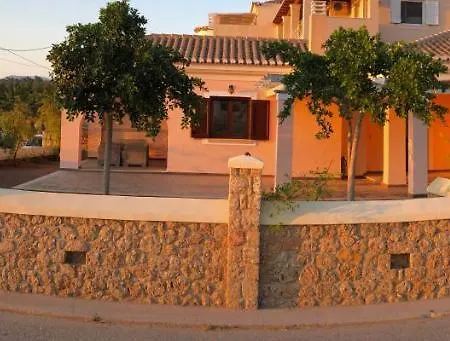 Sunset Bay Holiday home *